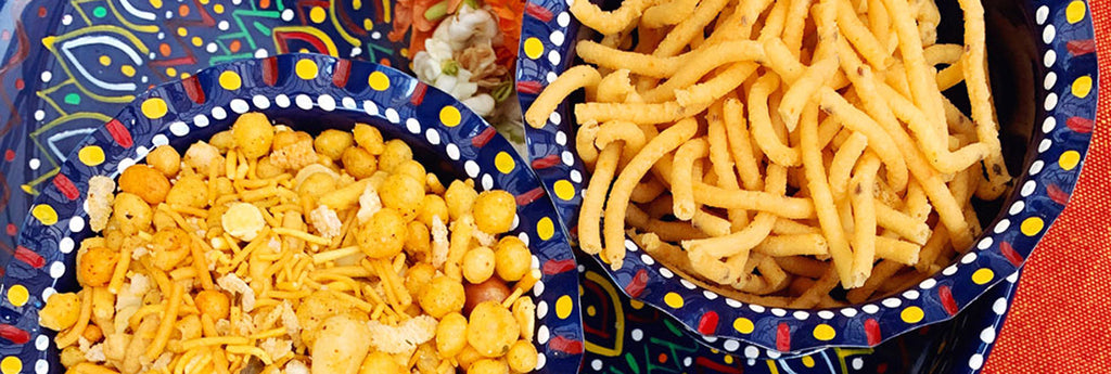 Ready-Made Snacks & Kaapi - The Recipe to a Relaxing Evening
